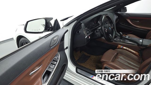 BMW 6-Series 2017 — photo 10