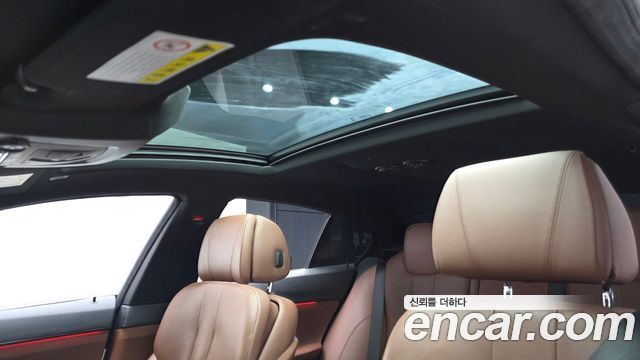 BMW 6-Series 2017 — photo 19