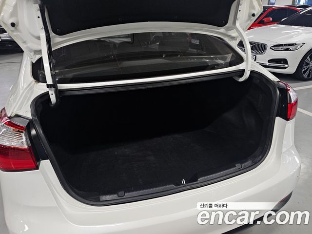 Kia K3 2013 — photo 6