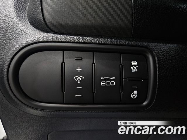 Kia K3 2013 — photo 16
