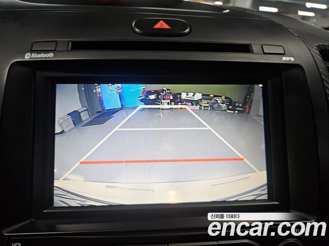 Kia K3 2013 — photo 18
