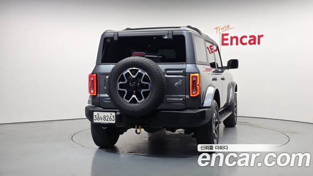 Ford Bronco 2022 — photo 4
