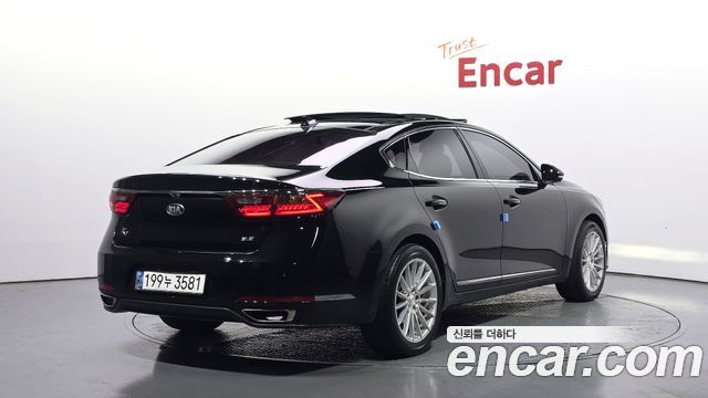 Kia K7 2017 — photo 2