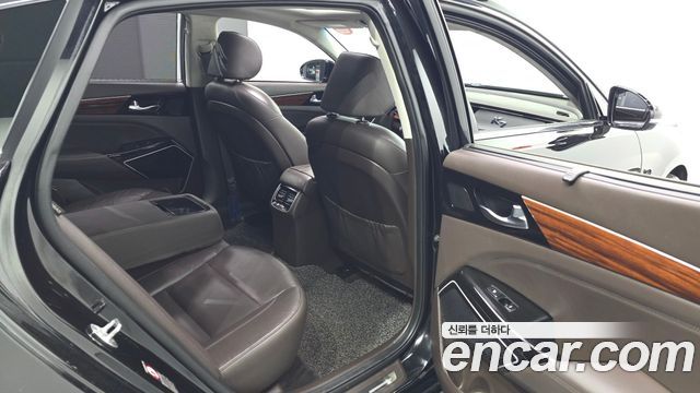 Kia K7 2017 — photo 11