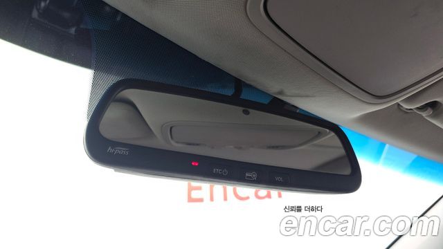 Kia K7 2017 — photo 18