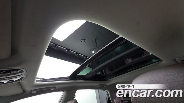 Kia K7 2017 — photo 19