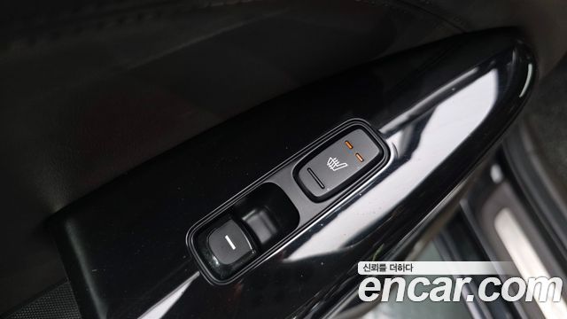 Kia K7 2017 — photo 20