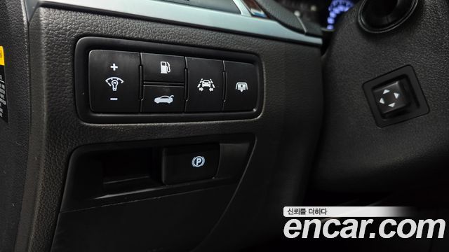 Hyundai Genesis 2016 — photo 14