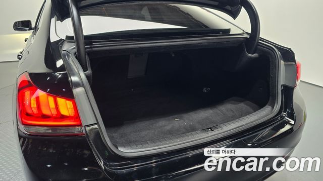 Hyundai Genesis 2016 — photo 18