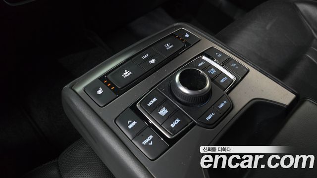 Hyundai Genesis 2016 — photo 20