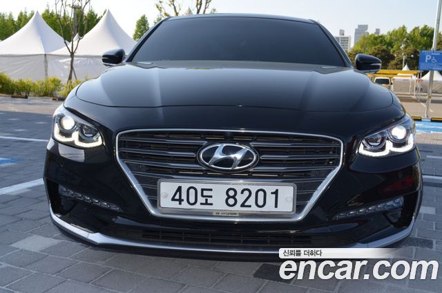 Hyundai Grandeur 2018 — photo 1