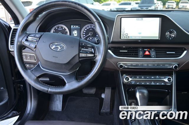 Hyundai Grandeur 2018 — photo 16