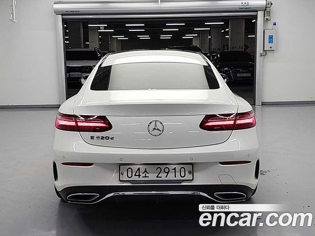 Mercedes-Benz E-Class 2019 — photo 4