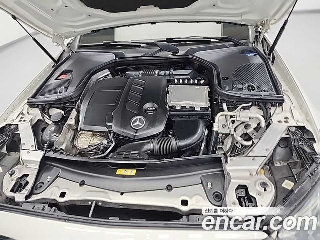 Mercedes-Benz E-Class 2019 — photo 6