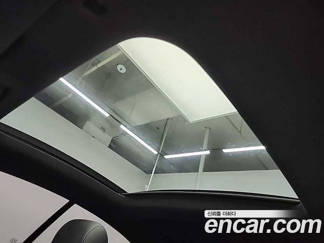 Mercedes-Benz E-Class 2019 — photo 20