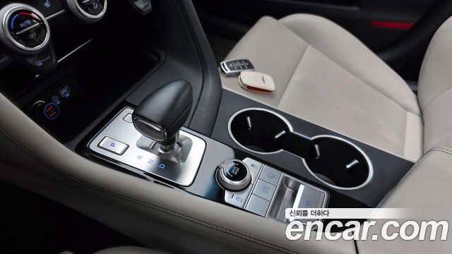 Genesis G70 2018 — photo 12