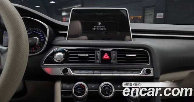 Genesis G70 2018 — photo 20