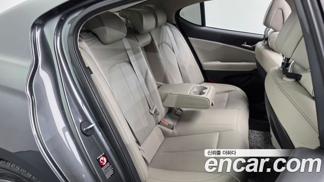Genesis G70 2018 — photo 16