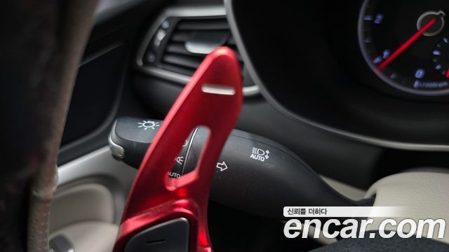 Genesis G70 2018 — photo 27