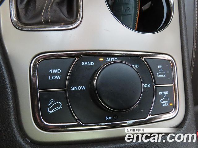 Jeep Cherokee 2016 — photo 11