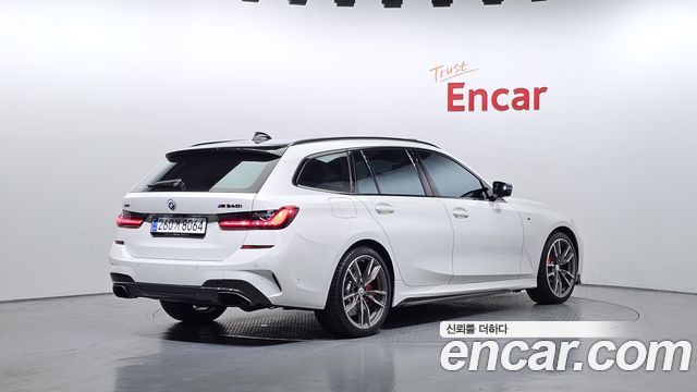 BMW 3-Series 2021 — photo 2