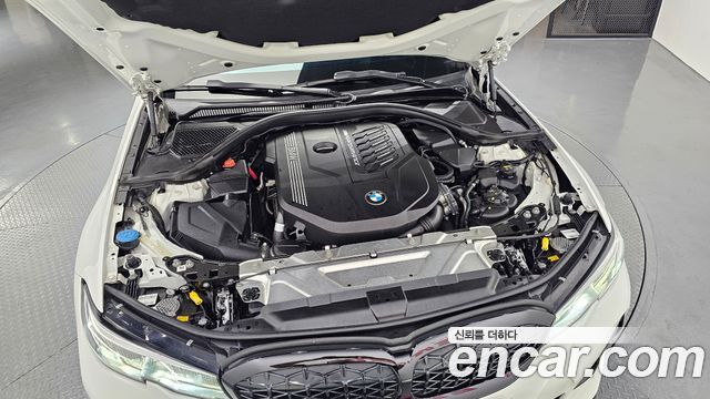 BMW 3-Series 2021 — photo 6