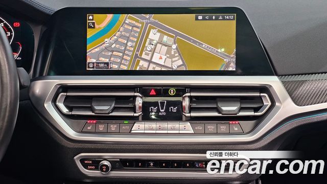 BMW 3-Series 2021 — photo 19