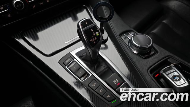 BMW 6-Series 2016 — photo 12
