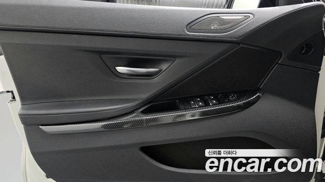 BMW 6-Series 2016 — photo 14
