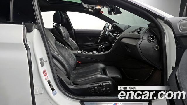 BMW 6-Series 2016 — photo 16