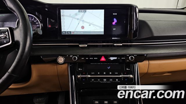 Kia Canival 2021 — photo 15