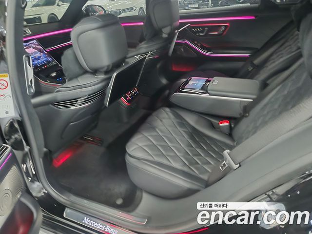 Mercedes-Benz S-Class 2024 — photo 15