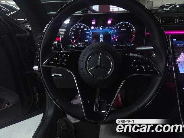 Mercedes-Benz S-Class 2024 — photo 17