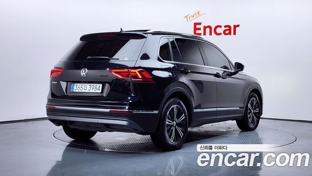 Volkswagen Tiguan 2020 — photo 2