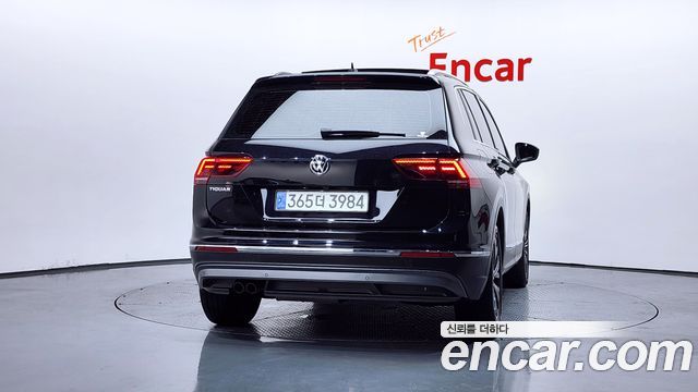Volkswagen Tiguan 2020 — photo 4