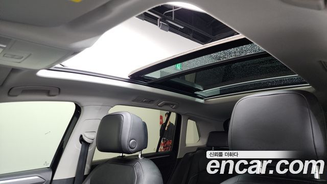 Volkswagen Tiguan 2020 — photo 22