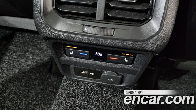 Volkswagen Tiguan 2020 — photo 25