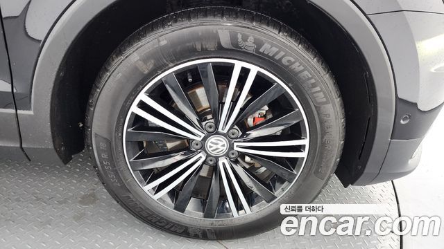 Volkswagen Tiguan 2020 — photo 7