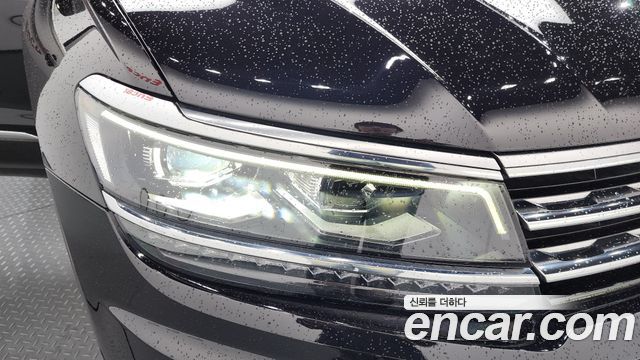 Volkswagen Tiguan 2020 — photo 8