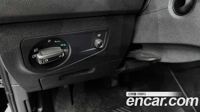 Volkswagen Tiguan 2020 — photo 27