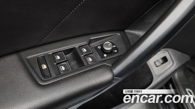 Volkswagen Tiguan 2020 — photo 28