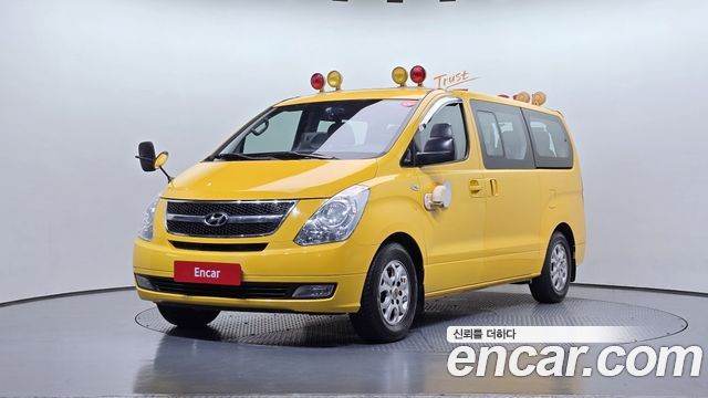 Hyundai Starex 2015 — photo 1