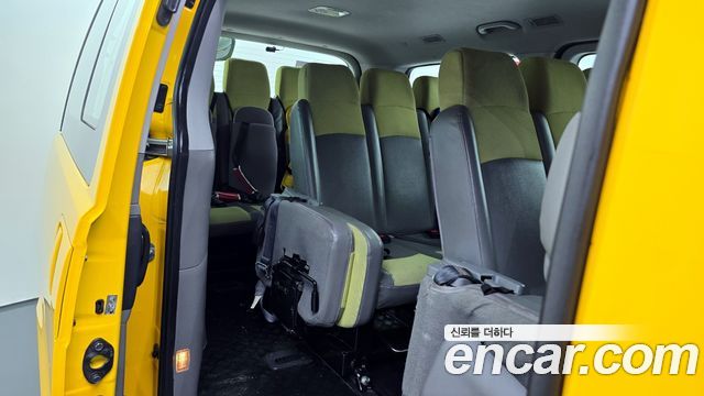 Hyundai Starex 2015 — photo 17