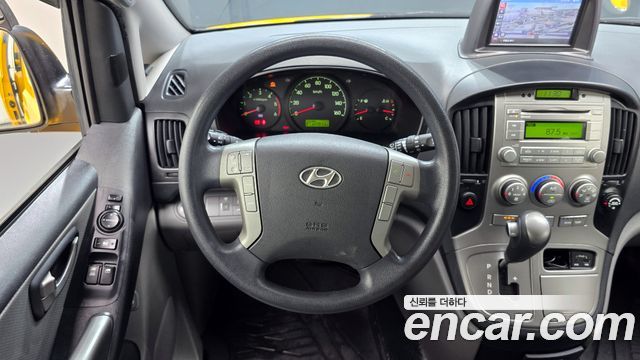 Hyundai Starex 2015 — photo 19