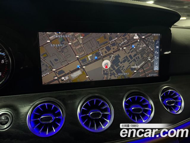 Mercedes-Benz E-Class 2019 — photo 11
