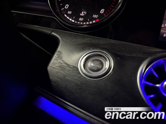 Mercedes-Benz E-Class 2019 — photo 15