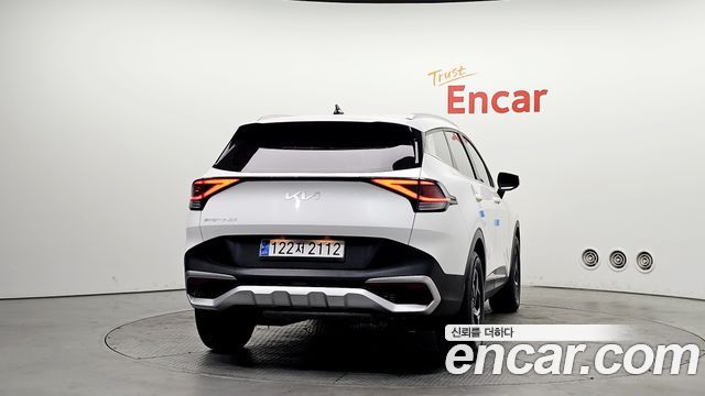 Kia Sportage 2023 — photo 4