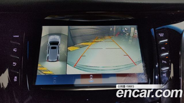 Cadillac Escalade 2018 — photo 19