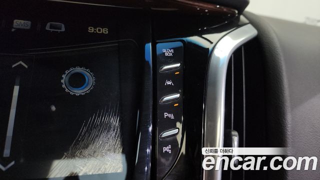 Cadillac Escalade 2018 — photo 36