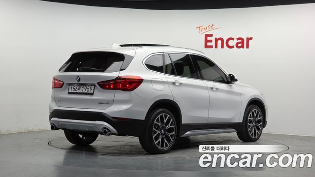 BMW X1 2022 — photo 2